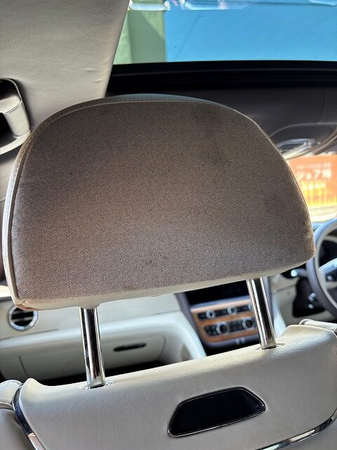 ヘッドレストのシミ汚れ