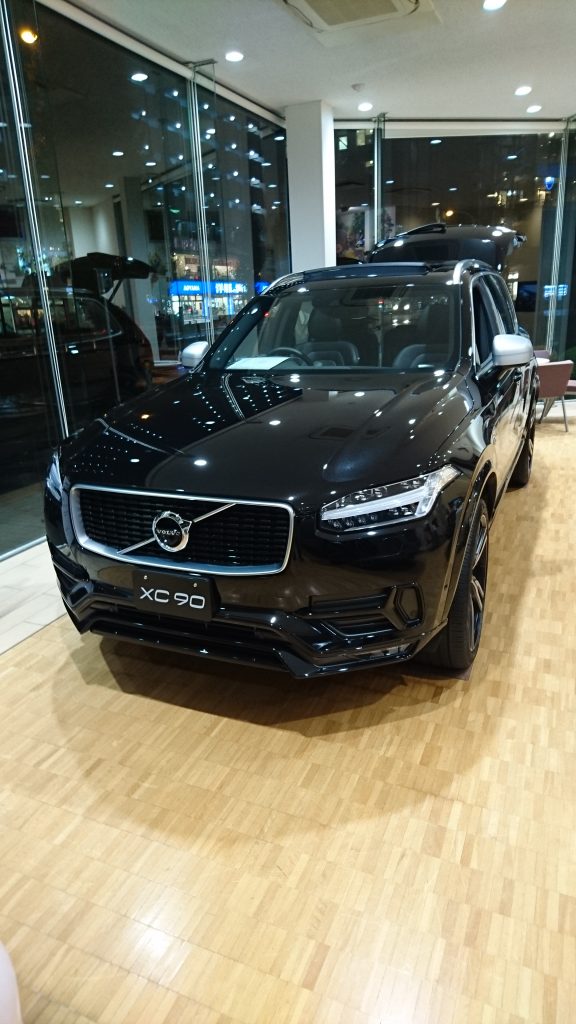 ボルボXC90T6AWD　