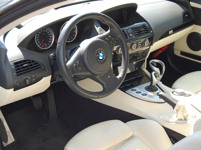 BMW　M6運転席クリーニング前