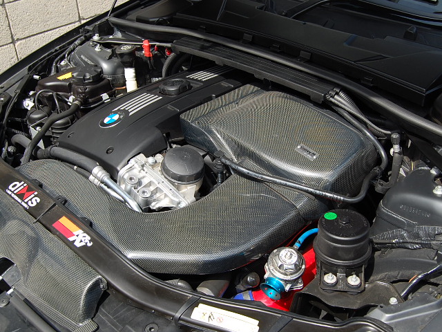 BMW335クーペエンジンルーム
