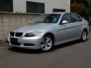 2009年BMW320