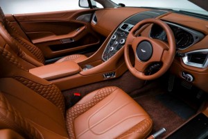 astonmartin-vanquish-rightside